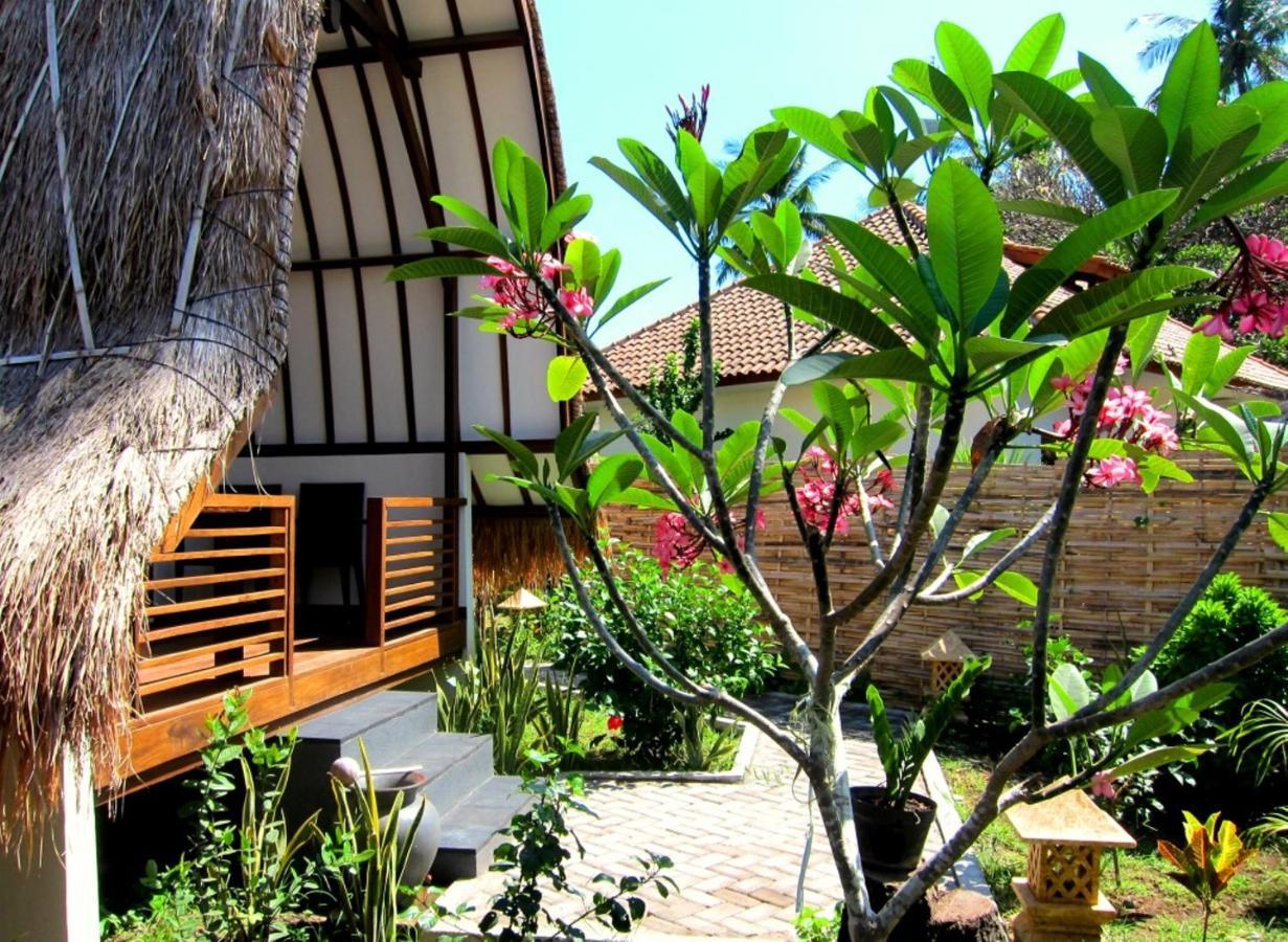 Oceans 5 Dive Resort Gili Air Extérieur photo