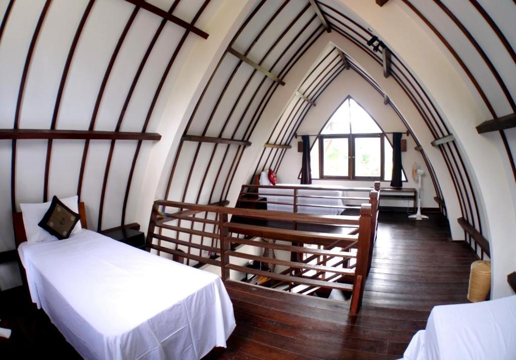 Oceans 5 Dive Resort Gili Air Extérieur photo